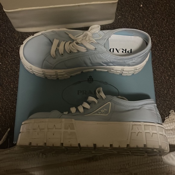 Prada Calzatures - Picture 3 of 5